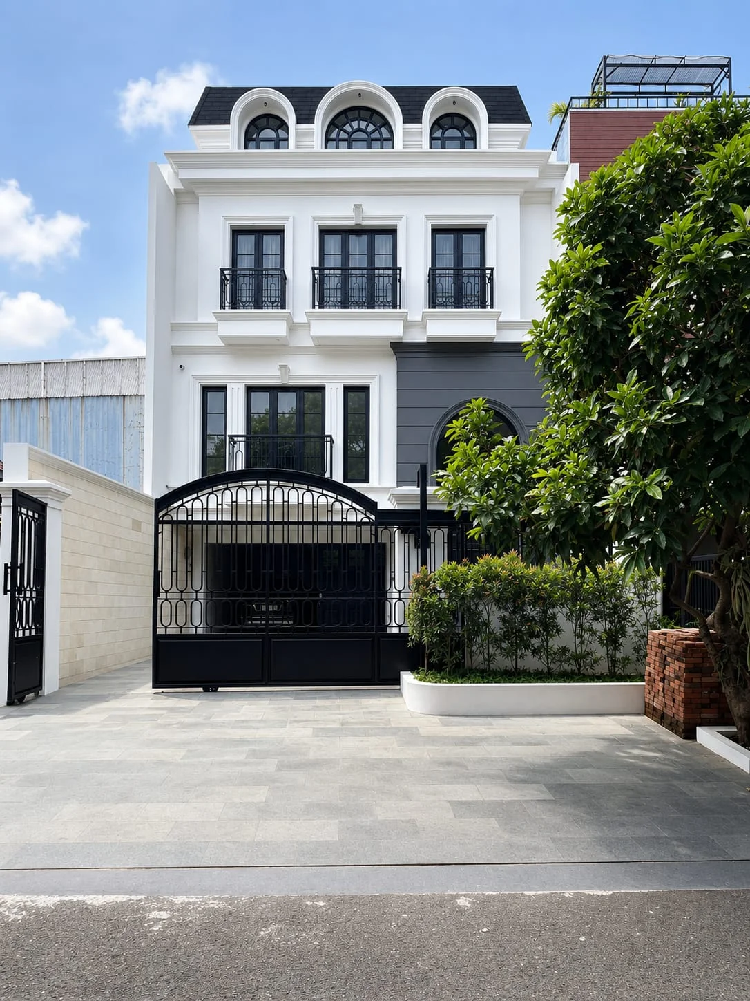 BRAND NEW HOUSE KEBAYORAN BARU JAKARTA SELATAN BEBAS BANJIR
