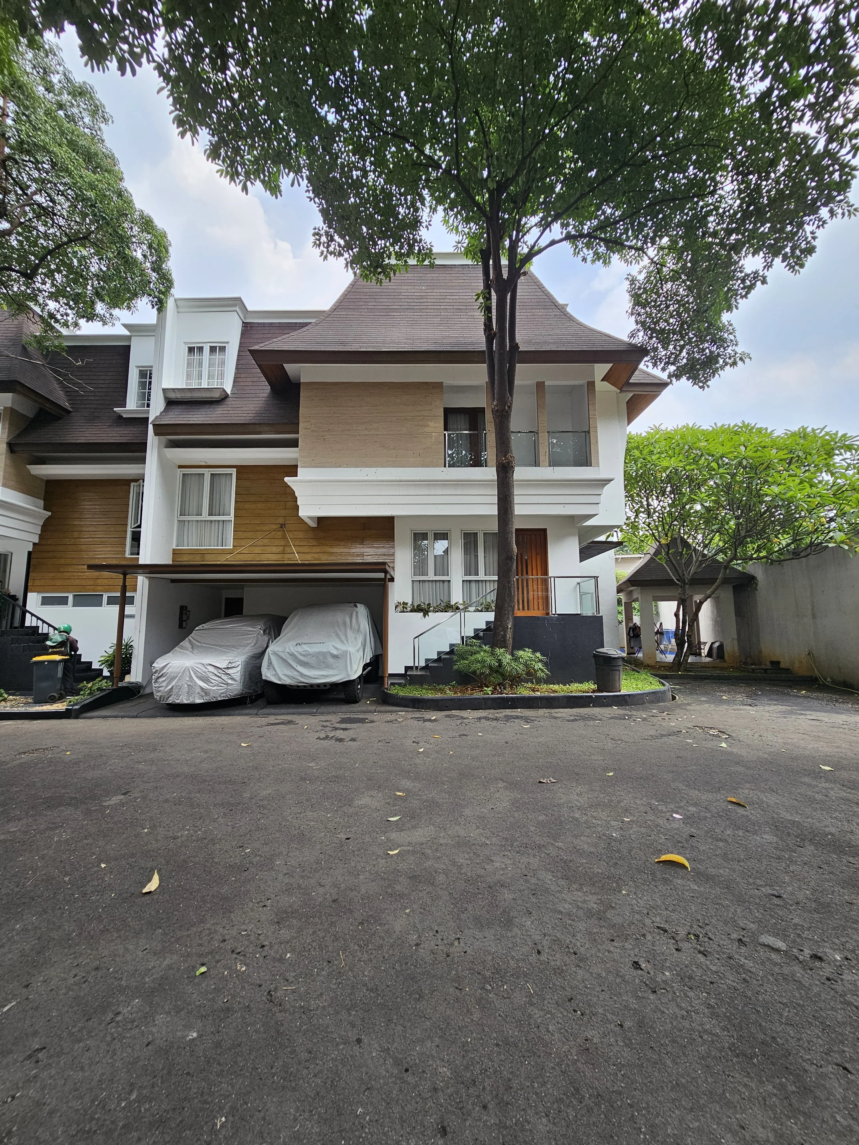 Rumah Siap Huni Dalam Townhouse Jatipadang Pasar Minggu Jakarta Selatan